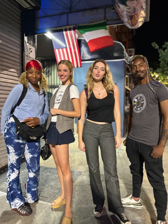Behind the scenes on the set of Coffee Shop Girl — photo 14 of 18