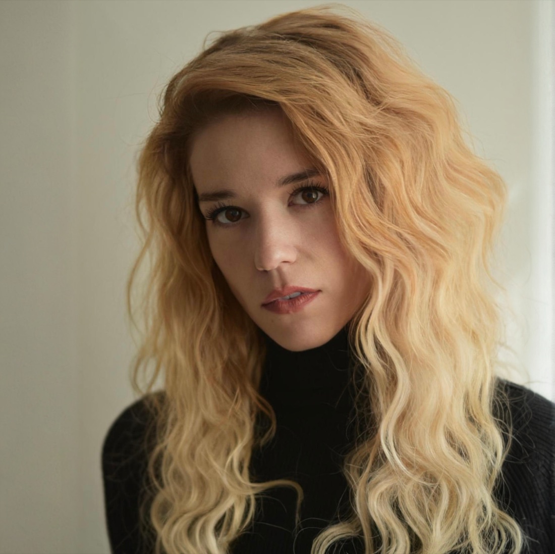 Aneta Kernová, who plays Carli in Coffee Shop Girl